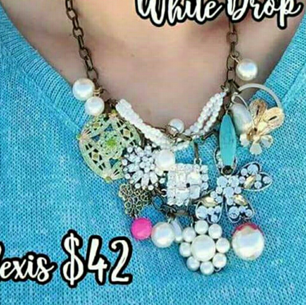 Alexis necklace